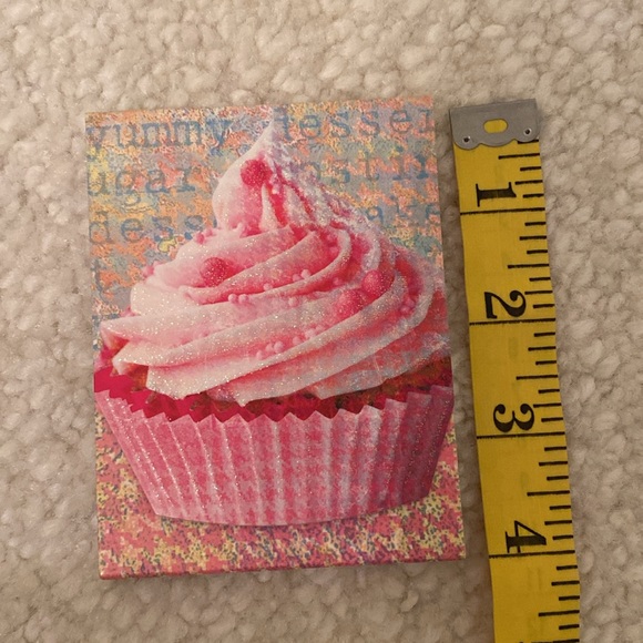 Decorative Mini Cupcake Decoration Notepad Magnetic Closure FREE W/ $36 purchase - Picture 9 of 11